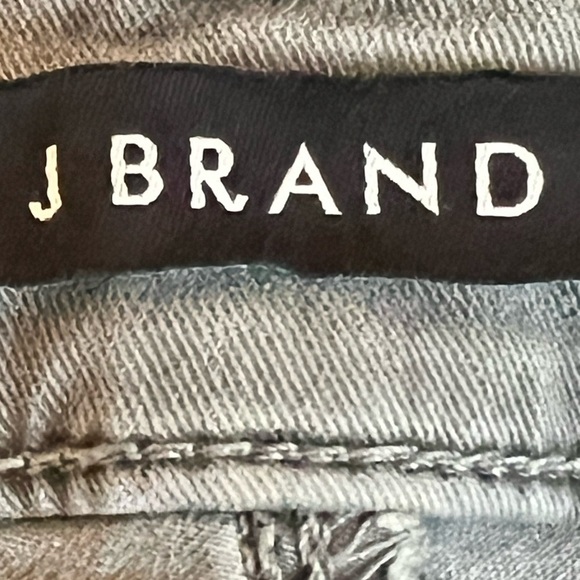 J. BRAND SILVER FOX RELEASED RAW HEM RIPPED KNEE ANKLE SKINNY JEANS 24 - Picture 10 of 14